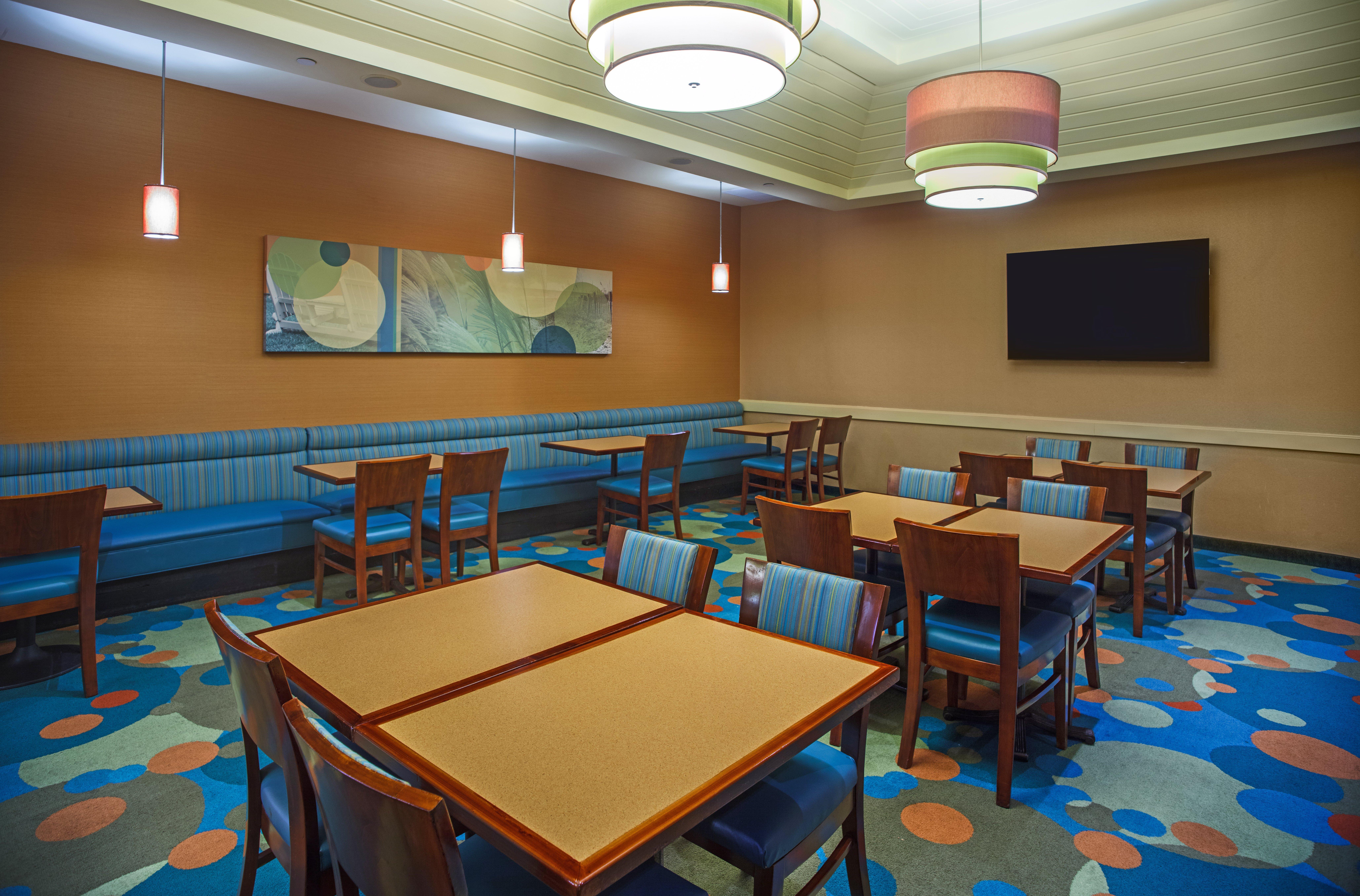 Resort Holiday Inn Express & Suites Va Beach Oceanfront By Ihg